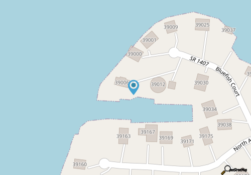 Waterfront windsurfers' retreat on the sound with private dock, decks, fast WiFi map location