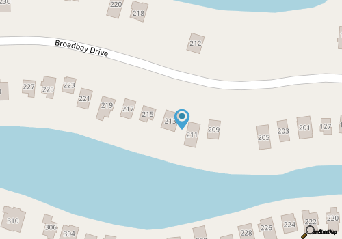 WATERFRONT!. Lux spacious home. Private docks. Fishing, Crabbing, and Kayaking! map location