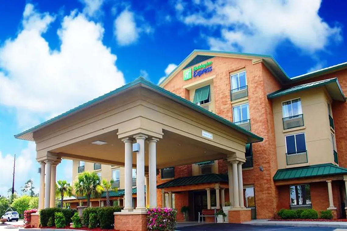Holiday Inn Express & Suites Bluffton