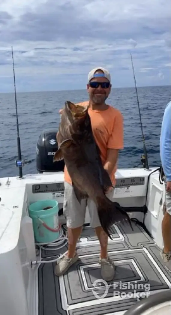 Salty Hooker Fishing Charters – 29' charter image 6