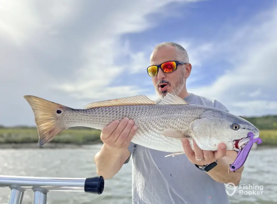 Southern Style Charters – 23' Epic charter image 2