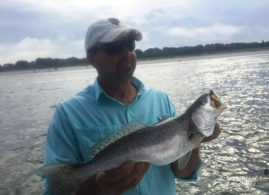 Marsh View Fishing Charters – 22' charter image 3
