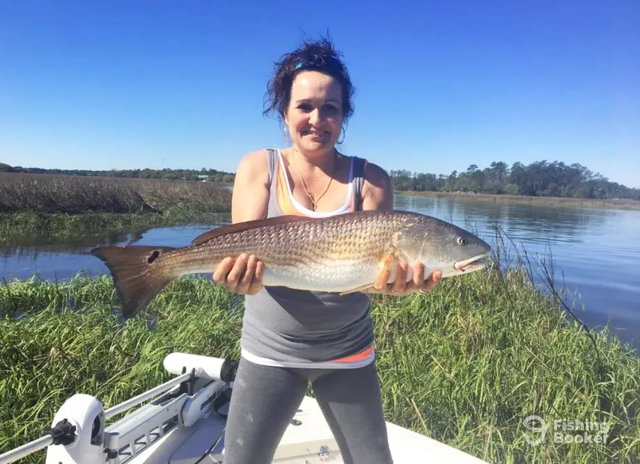 Marsh View Fishing Charters – 22' charter image 5