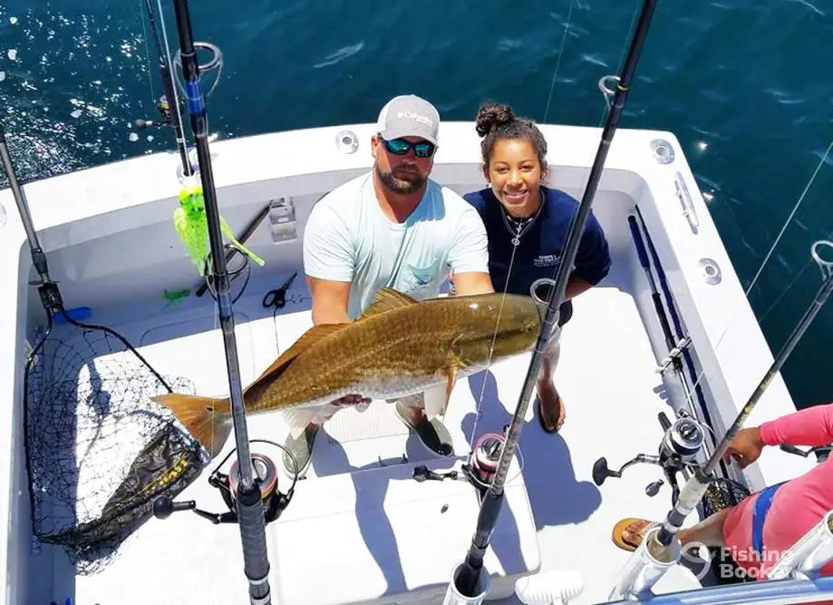 Outer Banks Outdoors-Salt Grit – 37' Topaz charter image 5