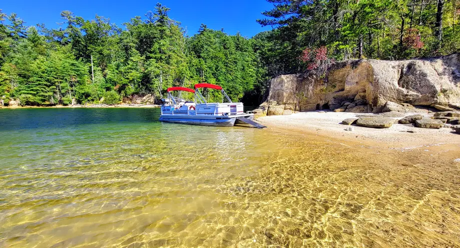 3 Hour Private Spring Jocassee Boat Tour