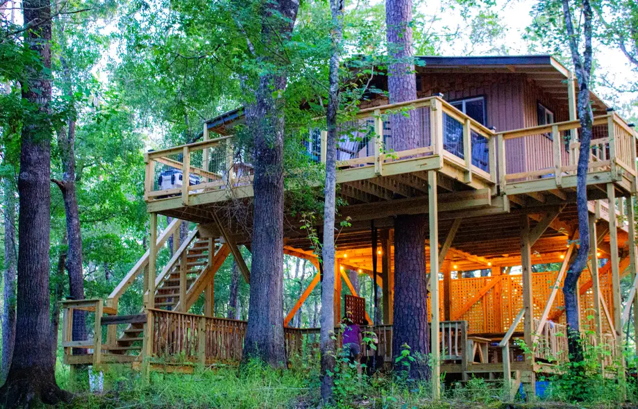 Treehouse Rental