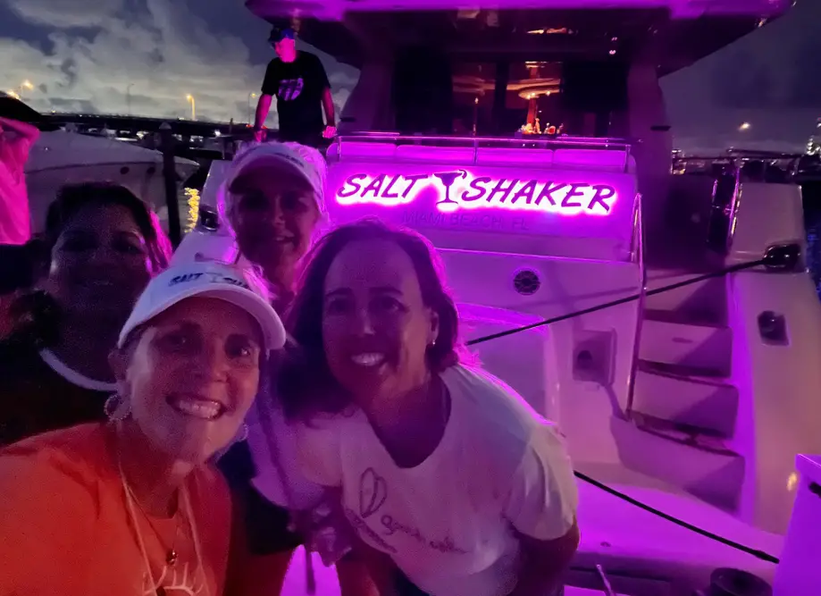 Hilton Head Yacht - All inclusive Dinner, Drinks, & Fireworks Show