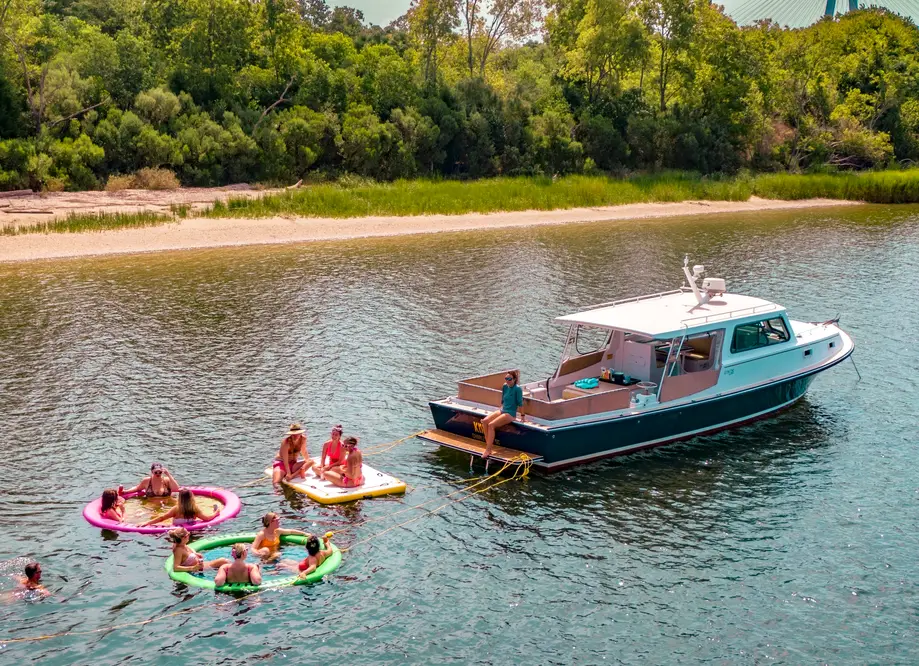 Kismet - Private Weekend Charter May-Sept