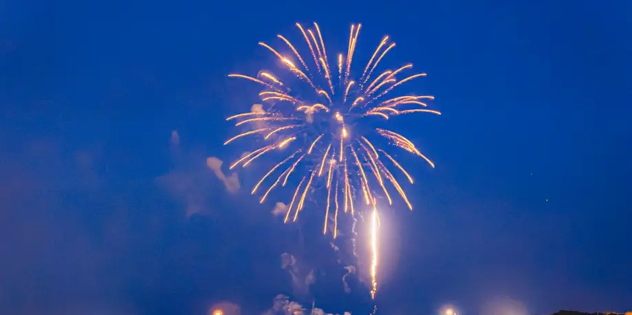 Rosé Fireworks Sail