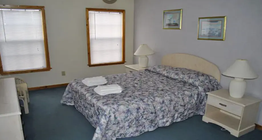 Outer Banks, NC condo -Barrier Island Station - Easy beach access & Huge pool!