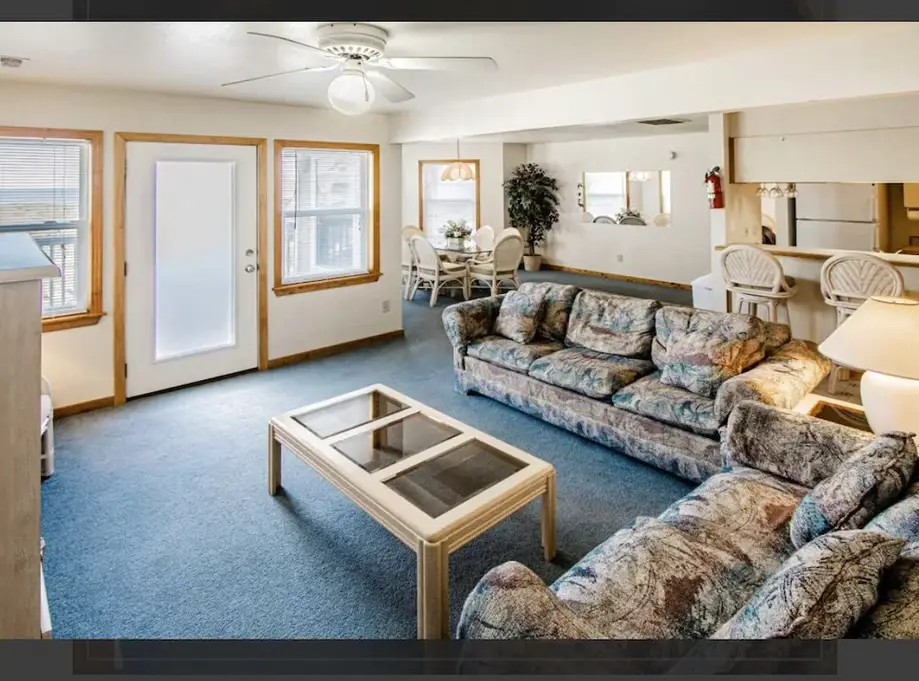 Outer Banks, NC condo -Barrier Island Station - Easy beach access & Huge pool!