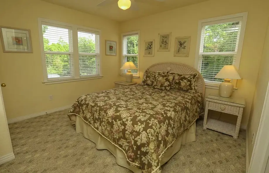 6 BR Oceanside home with Private Pool & ...