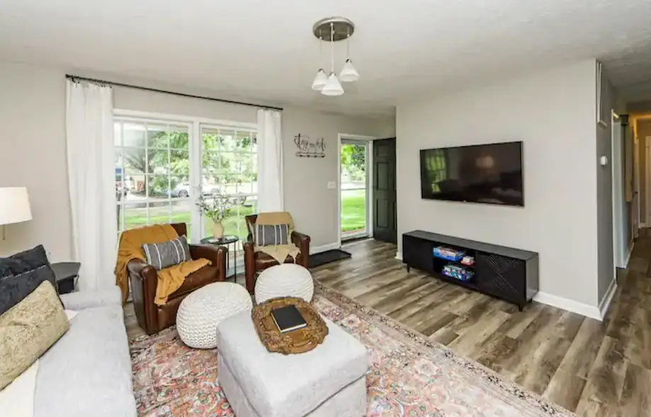 Charming 3-Bedroom Retreat with Private Yard