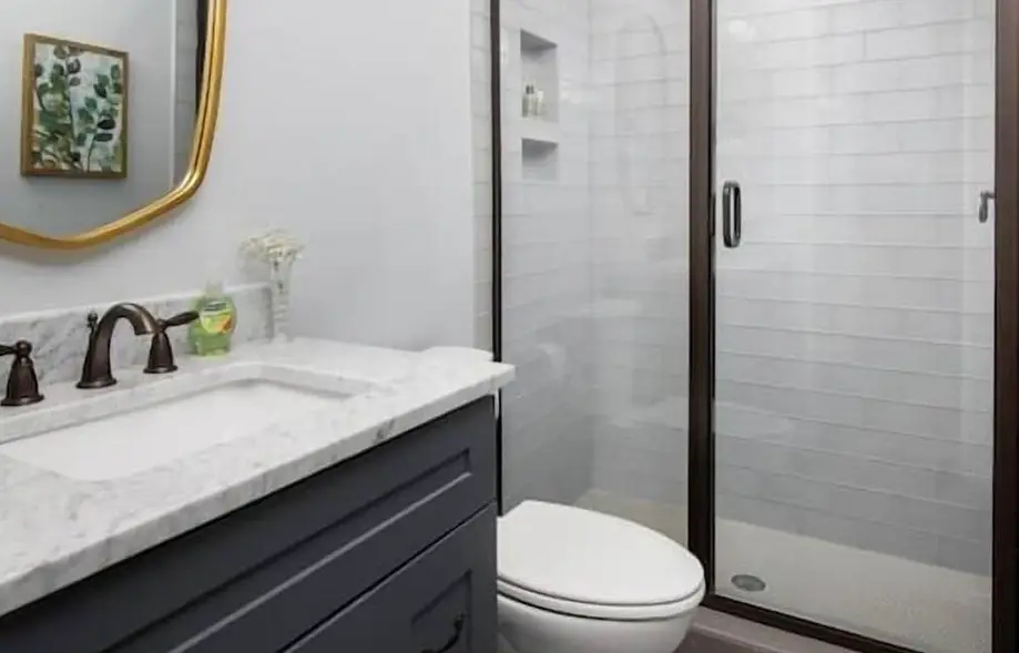 Downstairs Unit · Modern Gem in Heart of Downtown w/Backyard!