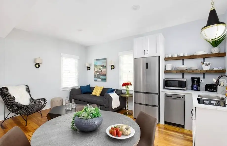 Downstairs Unit · Modern Gem in Heart of Downtown w/Backyard!