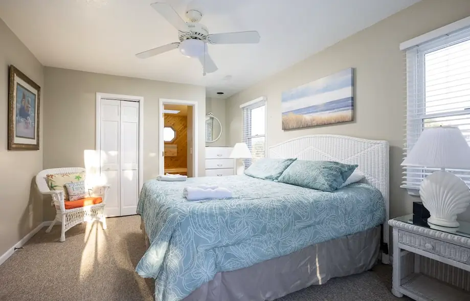 Private Pool, Oceanside, Walkable to Downtown Duck!