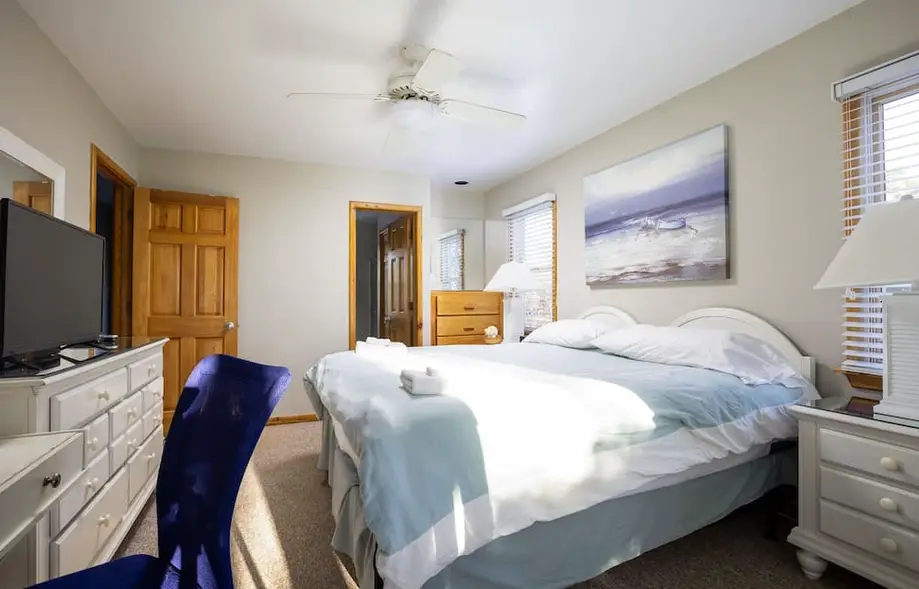 Private Pool, Oceanside, Walkable to Downtown Duck!