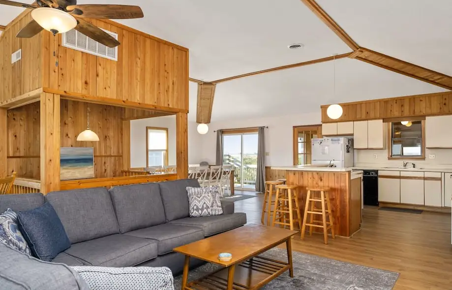 Semi-Oceanfront, Hot Tub, Pool and Tennis Access