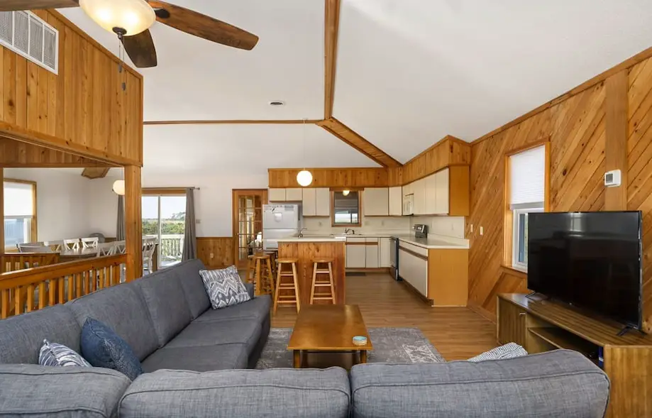 Semi-Oceanfront, Hot Tub, Pool and Tennis Access