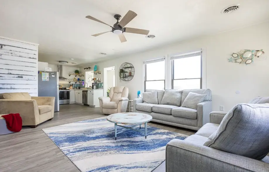 Cozy Nags Head Cottage - Mins to Beach w/Comm Pool