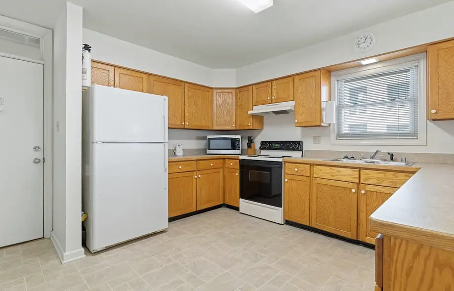 Oceanside 2 Bedroom Condo at Golden Strand A2