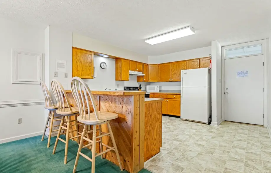Oceanside 2 Bedroom Condo at Golden Strand D1