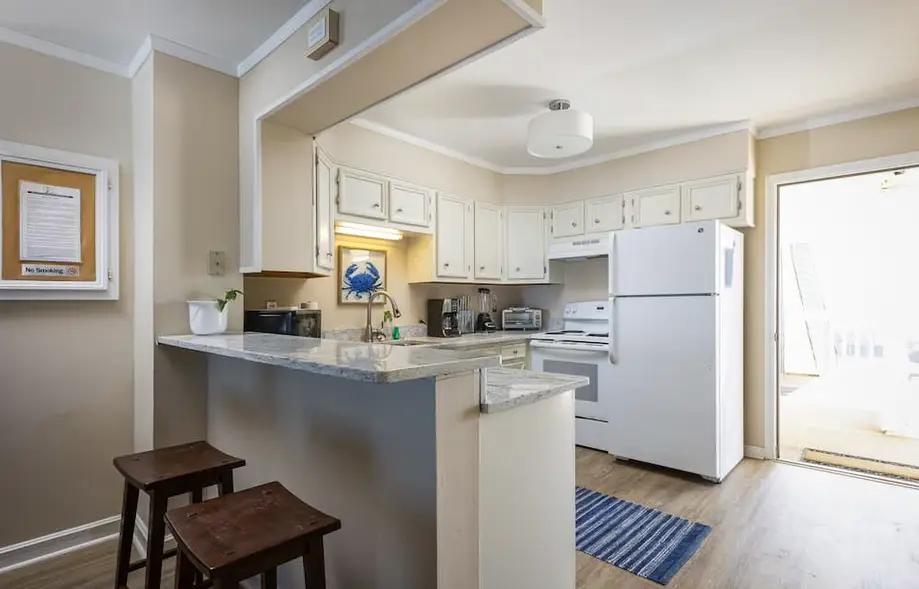 Oceanfront Condo w/Stunning Views + Great Location