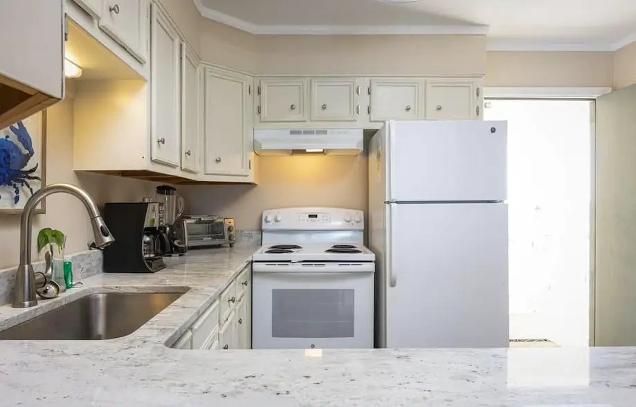 Oceanfront Condo w/Stunning Views + Great Location