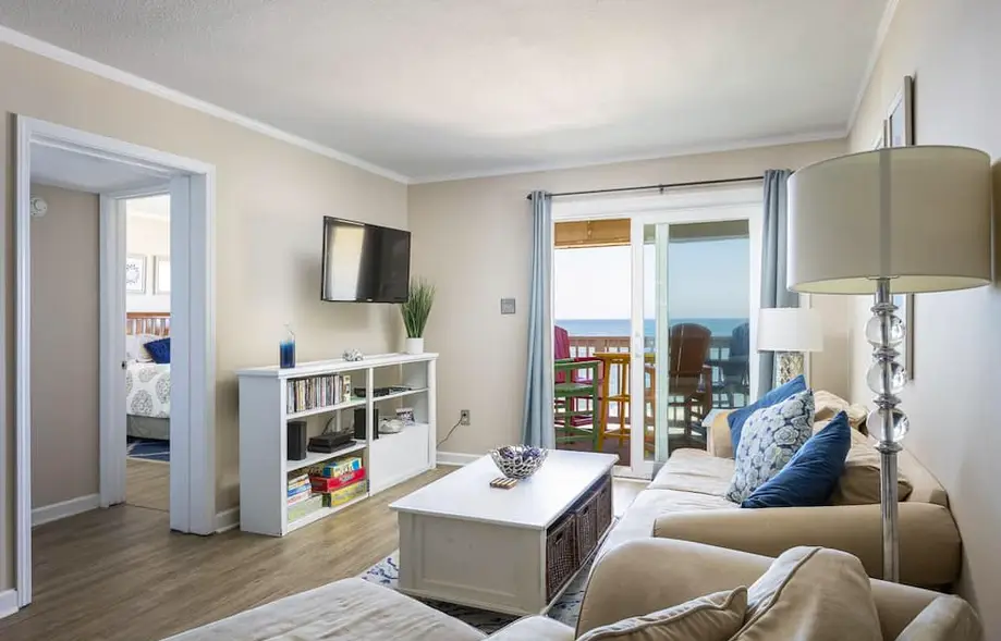 Oceanfront Condo w/Stunning Views + Great Location
